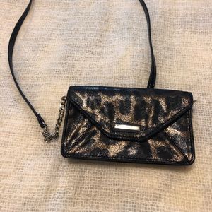 Cross body purse